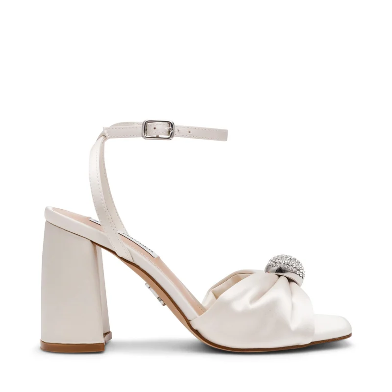 ستيف مادن Meladi Ivory Women's Sandals