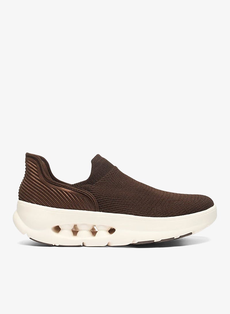 Dash Men Textured Slip On Sports Shoes - Image 3