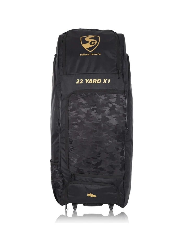 SG Kit Bag SG 22 YARD X1 DUFFLE WHEELIE  - Image 1