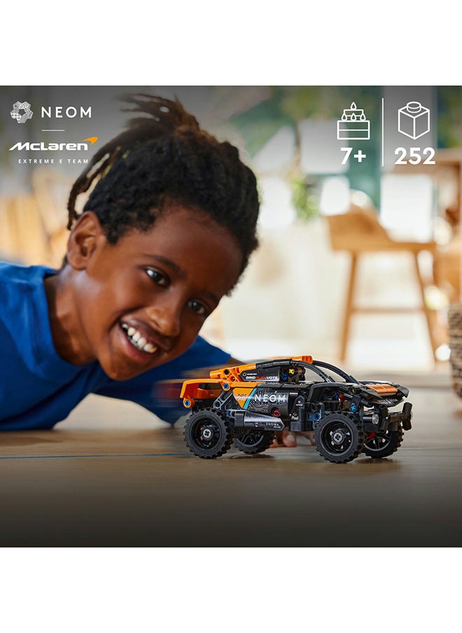 LEGO Technic NEOM McLaren Extreme E Race Car 42166 (252) Pieces  - Image 3