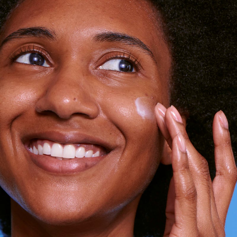 Peter Thomas Roth | Water Drench Hyaluronic Cloud Rich Barrier Moisturizer | Hyaluronic Acid Barrier Cream For Dry Skin, Fragrance-Free - Image 4