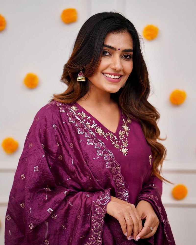 Shiv Textiles Women's Chanderi Silk Embroidered Kurta Pant Dupatta Set(JDA-ZARANA-Wine-L) - Image 4