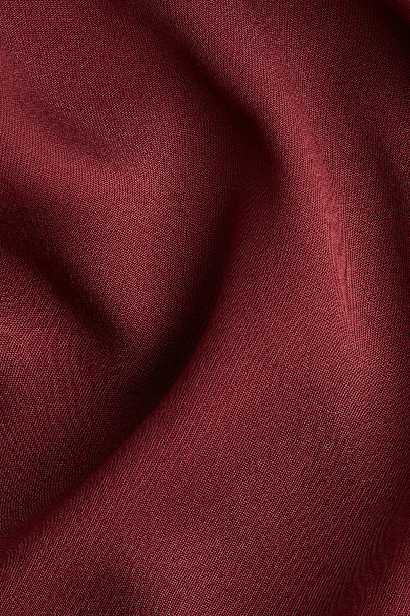 اتش اند ام فستان مكشوف الكتفين