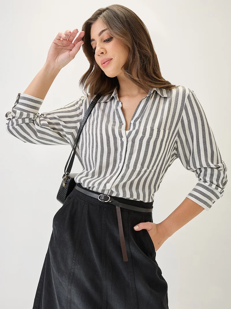 globus Women Cuffed Sleeves Vertical Stripes Chest Pocket Curved Hem Workwear Shirt