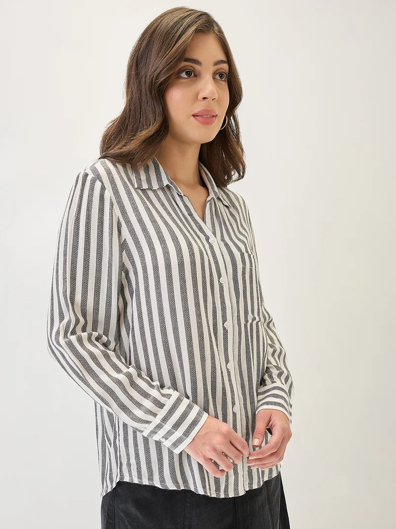 globus Women Cuffed Sleeves Vertical Stripes Chest Pocket Curved Hem Workwear Shirt
