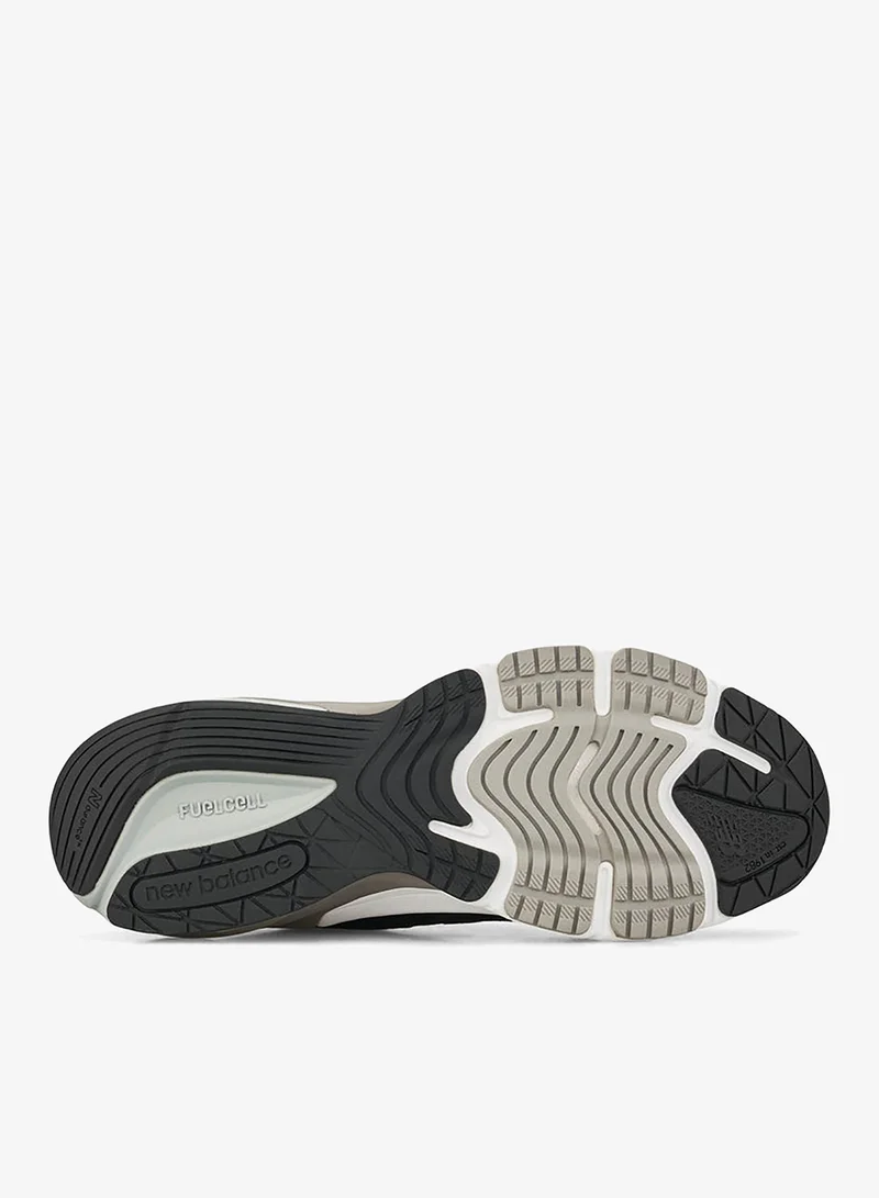 نيو بالانس حذاء رجالي صنع في أمريكا