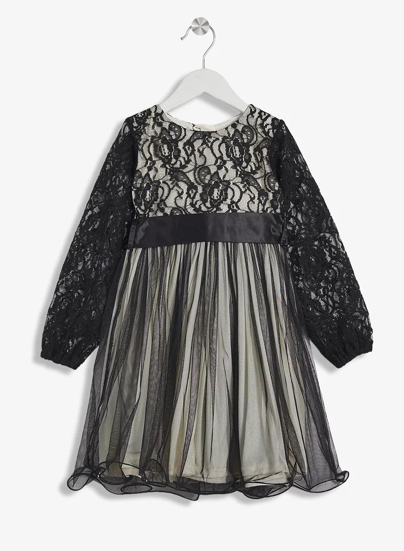 ليتل جولدن ابل فستان قصير من الدانتيل