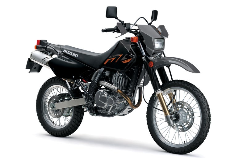 سوزوكي DR650SE موديل 2026 اللون رمادي  – دراجة دوال سبورت متعددة الاستخدامات - Image 1