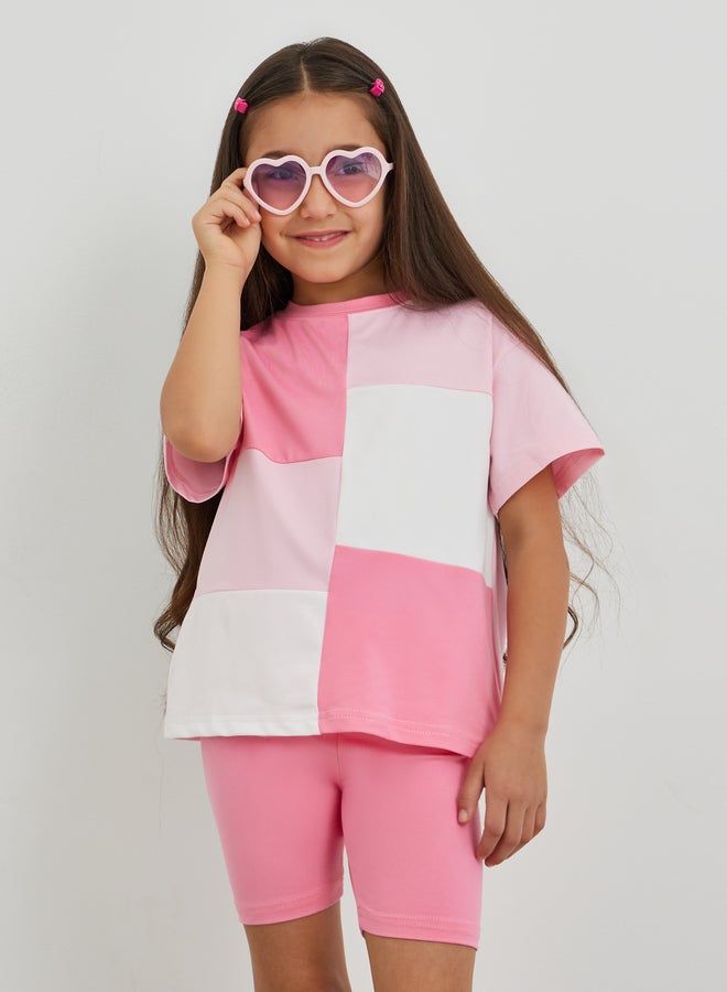 ستايلي طقم تي شيرت وشورت فضفاض ملون للبنات - Image 2