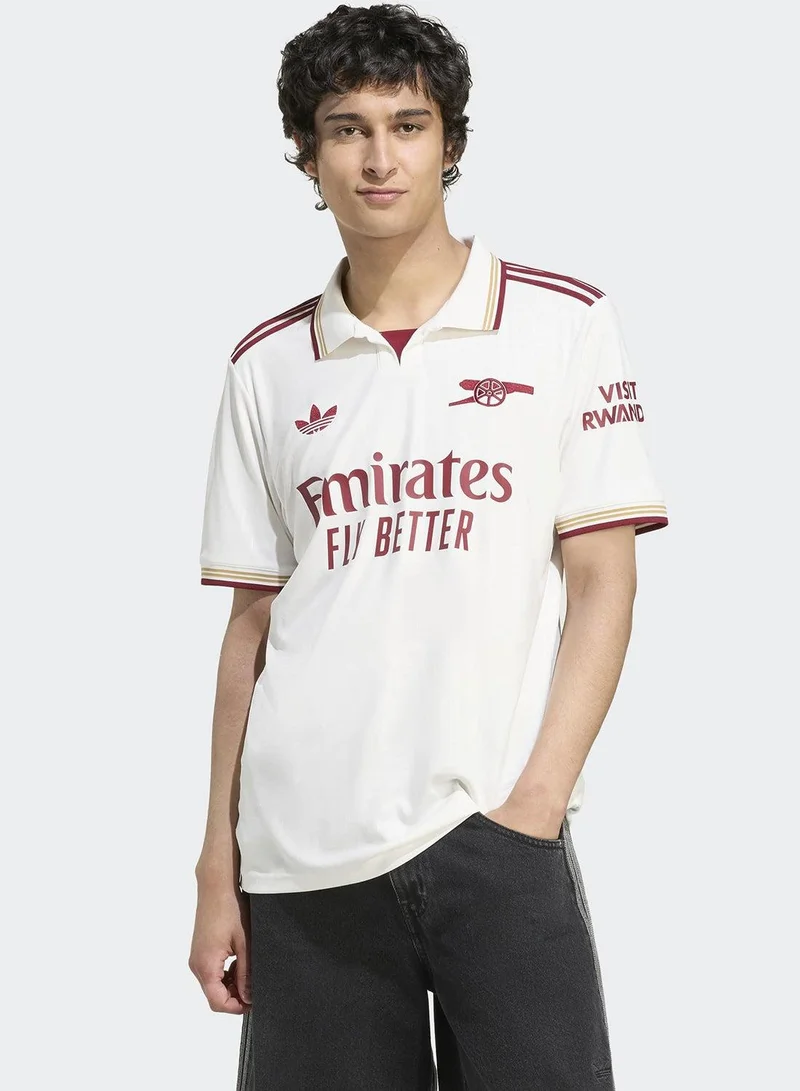 اديداس قميص رجالي أبيض قصير الأكمام