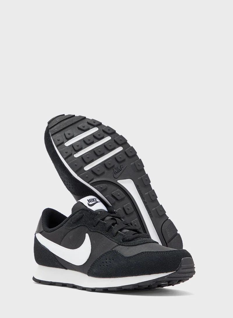 Nike Youth MD Valiant