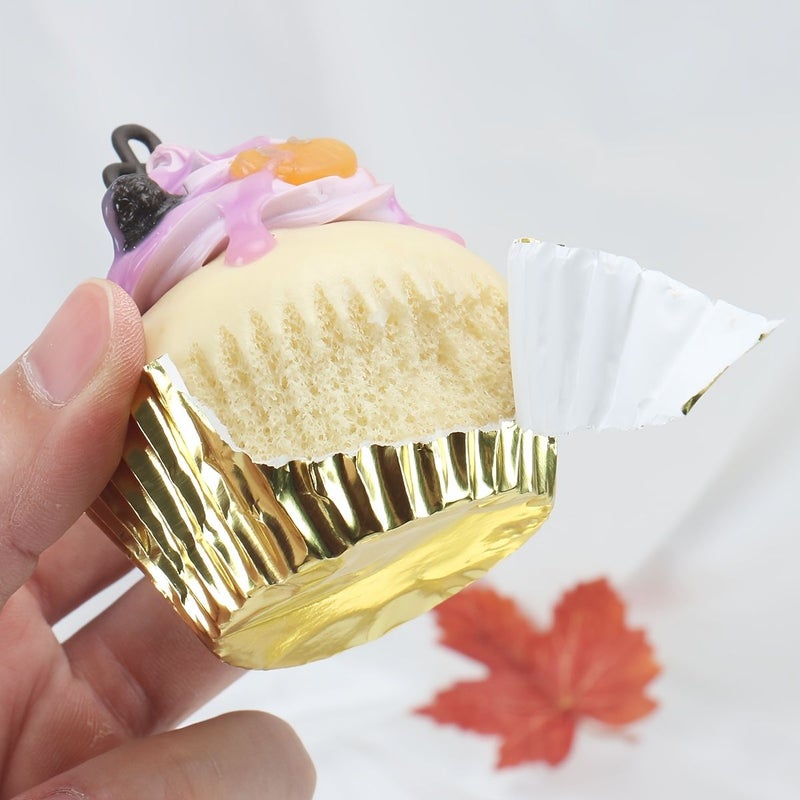 Golden Paper Cupcake Cups 50 Pcs Waterproof Oil Resistant Baking Cups - Image 5