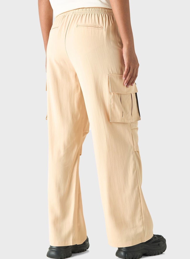 SP Characters بنطال واسع الساق بتفاصيل جيوب - Image 2