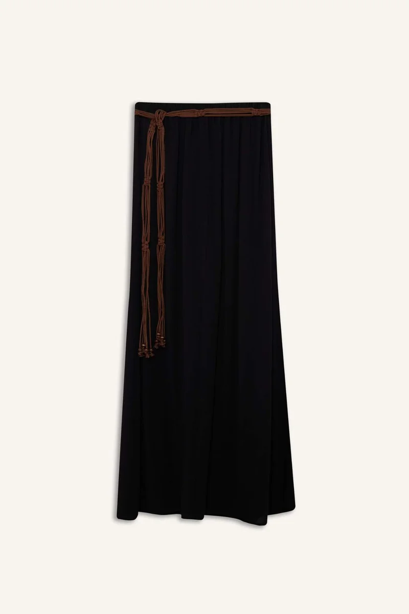 ديفاكتو A Cut Crinkle Viscose Maxi Skirt