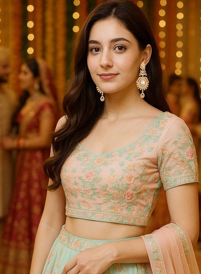 تتش ستون أقراط متدلية طويلة بتصميم بوليوودي هندي مذهل مرصعة بأحجار الراين البيضاء الصغيرة المستديرة والكبيرة البيضاوية، مطلية باللون الذهبي العتيق للنساء. - Image 4