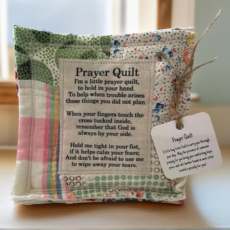 hom&us 2-Pack Handmade Pocket Prayer Quilt with Cross Inside, Christian Sympathy Gift, 4.16 x 3.96 Inches - Image 5