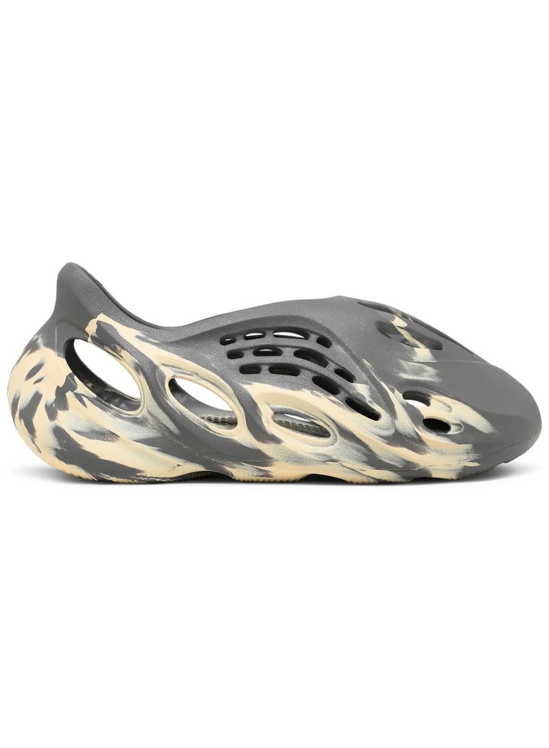 yeezy Yeezy Foam Runner MXT Moon Grey  - Image 1