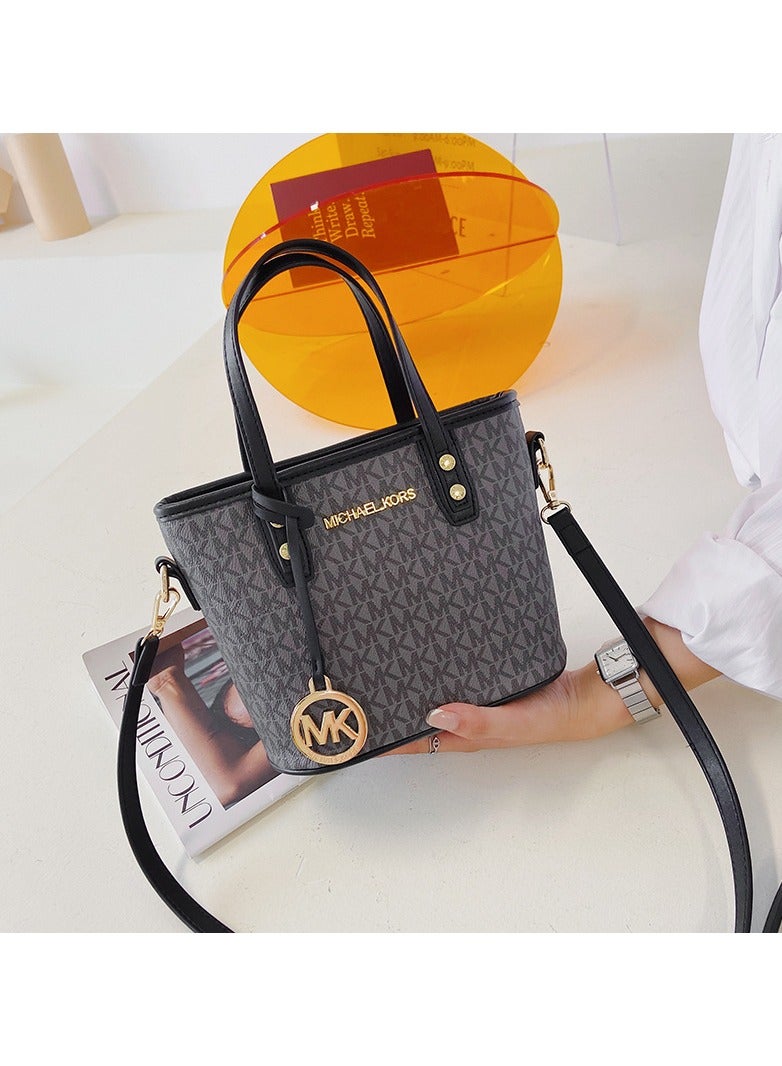 ام كي حقيبة حمل MK Jet Set Travel صغيرة جدًا بسحاب علوي - Image 1