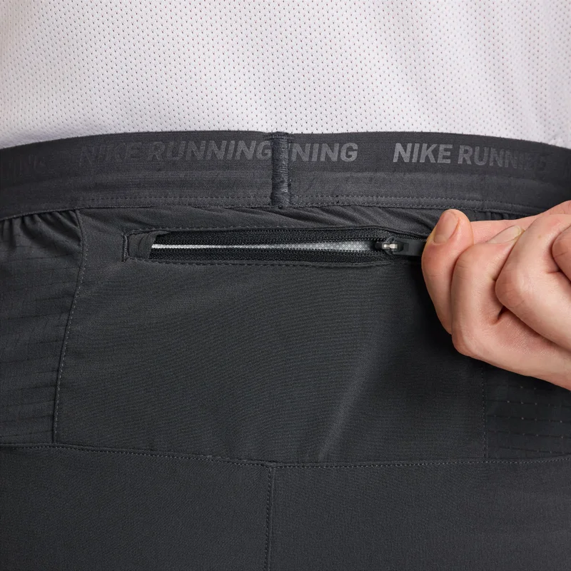Nike charcoal Men's Paris Saint-Germain Phenom Elite Football Pants for Men | Best Price UAE