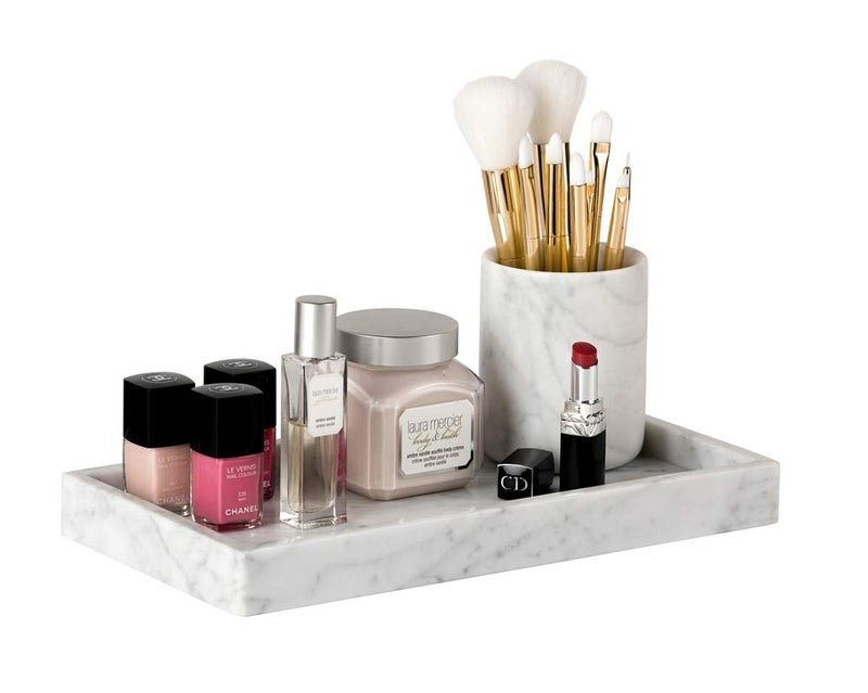 RM صينية رخامية مستطيلة الشكل مع كوب للحمام وغرفة المعيشة والمطبخ لتقديم الطعام وطاولة الطعام والمجوهرات والشمع والعطور ومنظم مستحضرات التجميل هدية صينية فاخرة بيضاء - Image 1