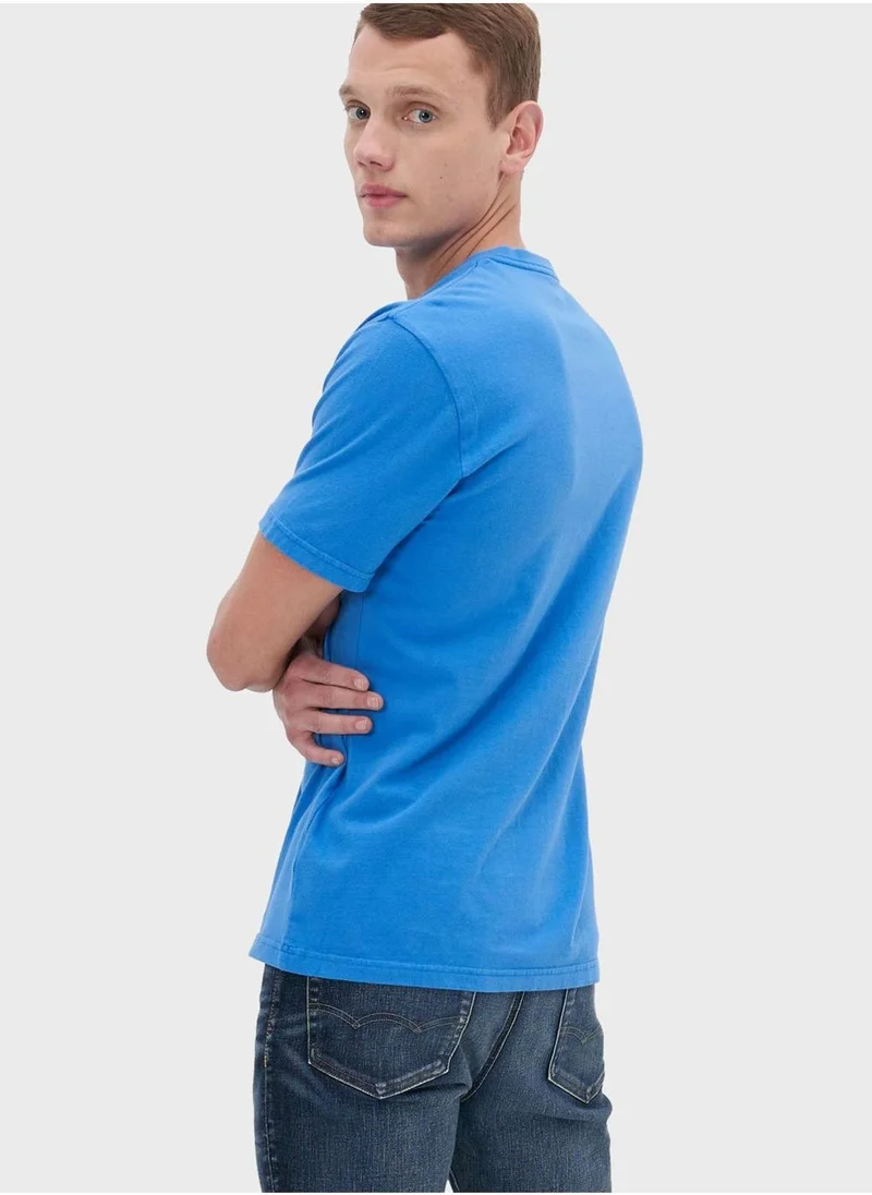 American Eagle Logo V-Neck T-Shirt