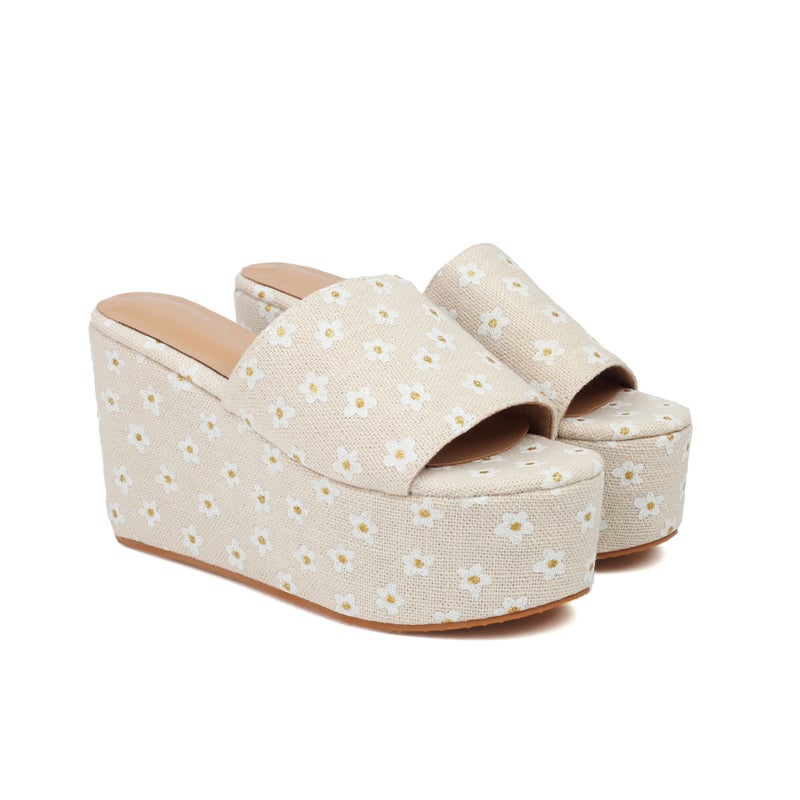 2024 Cloth Face Color Thick Bottom 33-50 Heightened Wedge Outgoing Women'S Sandals - Image 1
