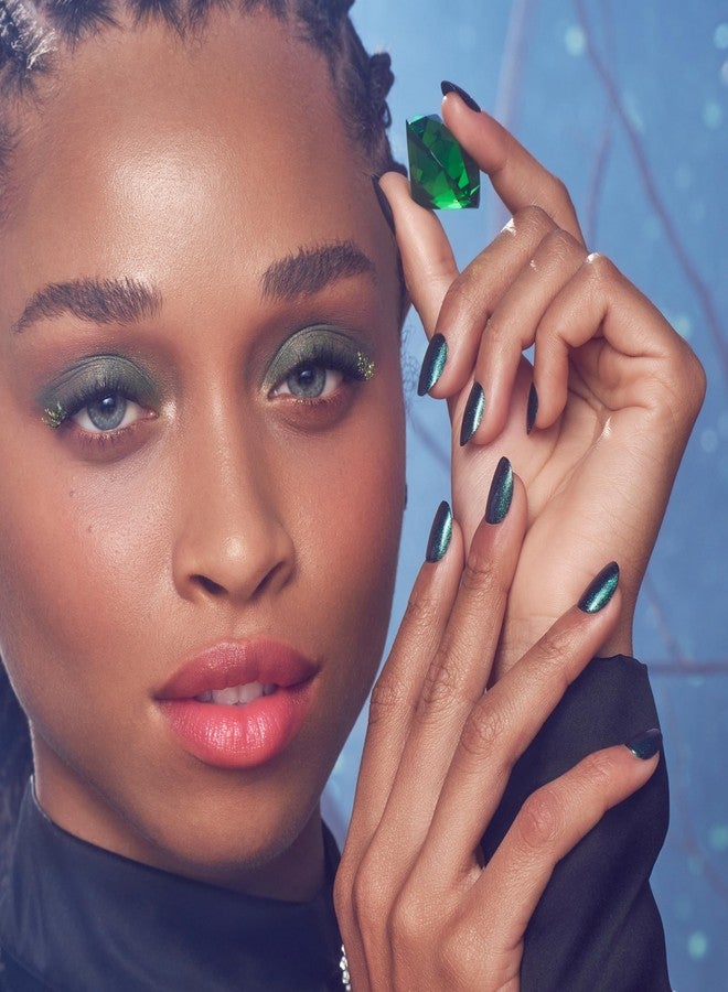 Impress WICKED X imPRESS Press On Self Adhesive Eyelashes, ‘Wickedly Beautiful’, 12 Lash Clusters, 8mm-10mm, Natural Volume, Green Glitter, Pink & Green Mini Applicator - Image 5