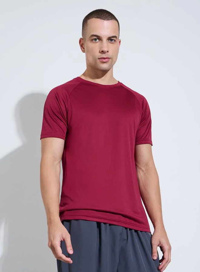 ستايلي Men Red Short Sleeves Muscle Fit Running T-Shirt