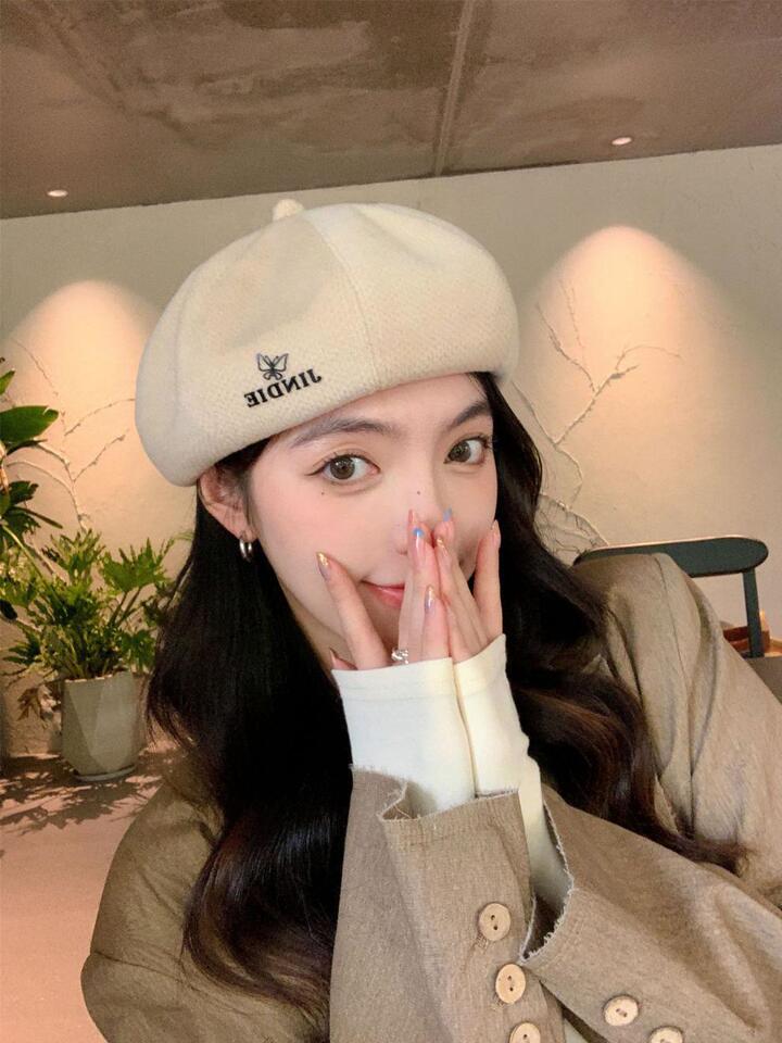 Beret Women Korean New Butterfly Embroidered Autumn  Fashion Face Slimming Painter Hat - Image 3