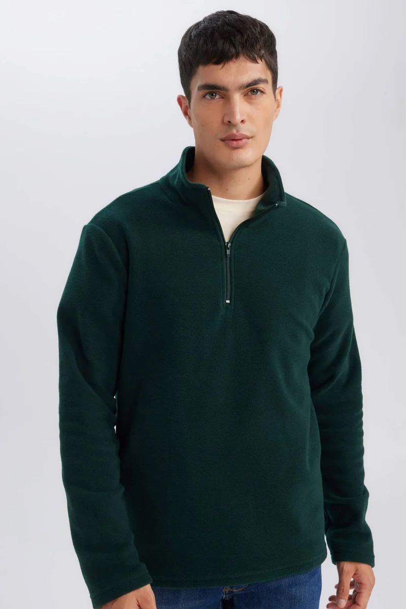 ديفاكتو Regular Fit Long Sleeve Sweatshirt