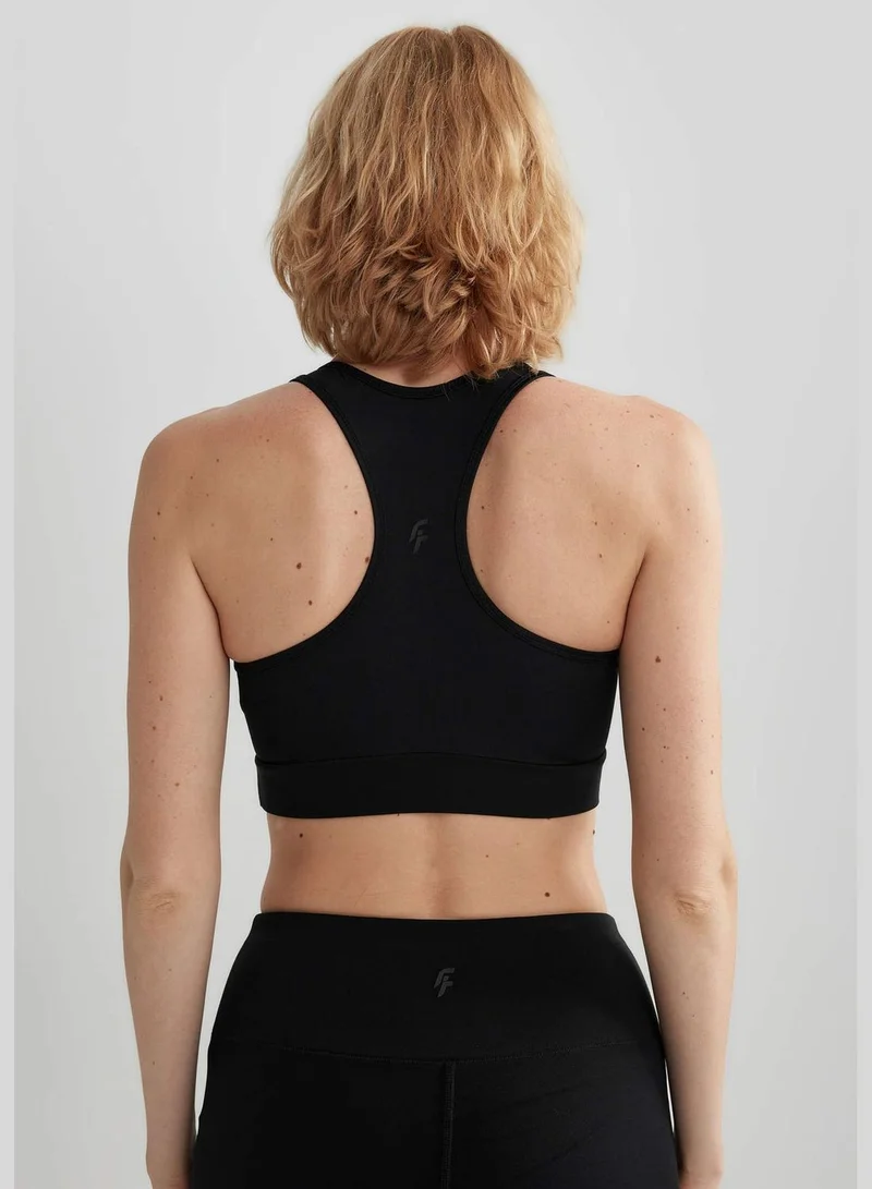 ديفاكتو Woman Crew Neck Sleeveless Knitted Bra