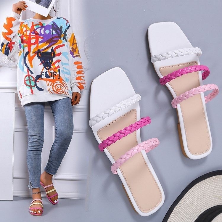Summer Independent Station Flat Woven Hollow Slippers Women'S Large Size Color Matching Outer Wear Beach Sandals Women'S Shoes - Image 2