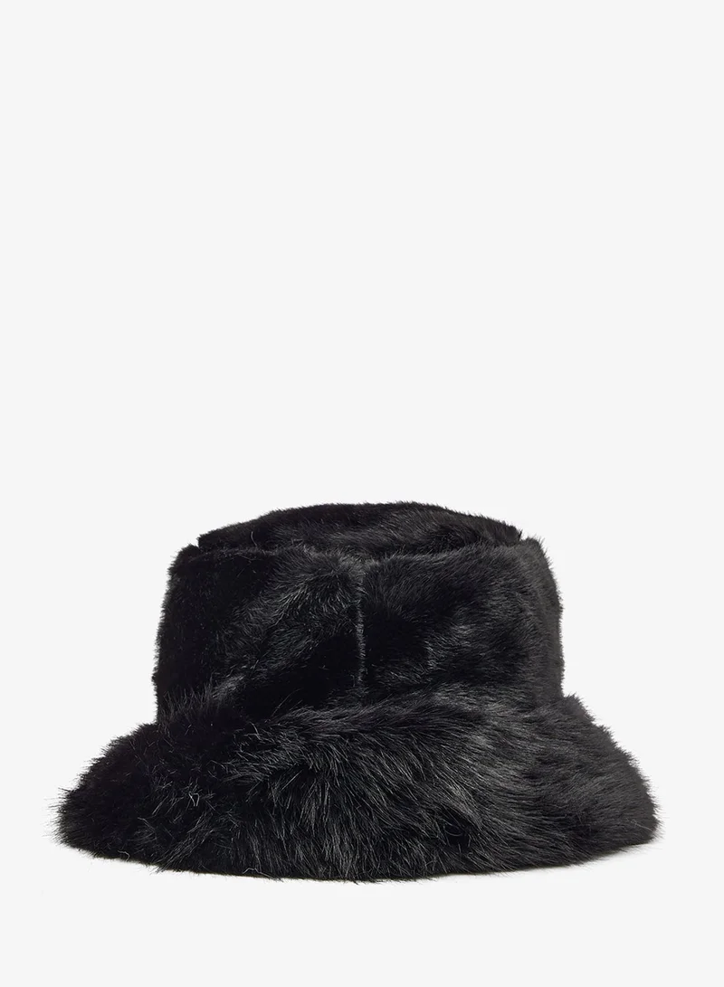 Ginger Black Faux Fur Winter Hat for Women | Best Price UAE