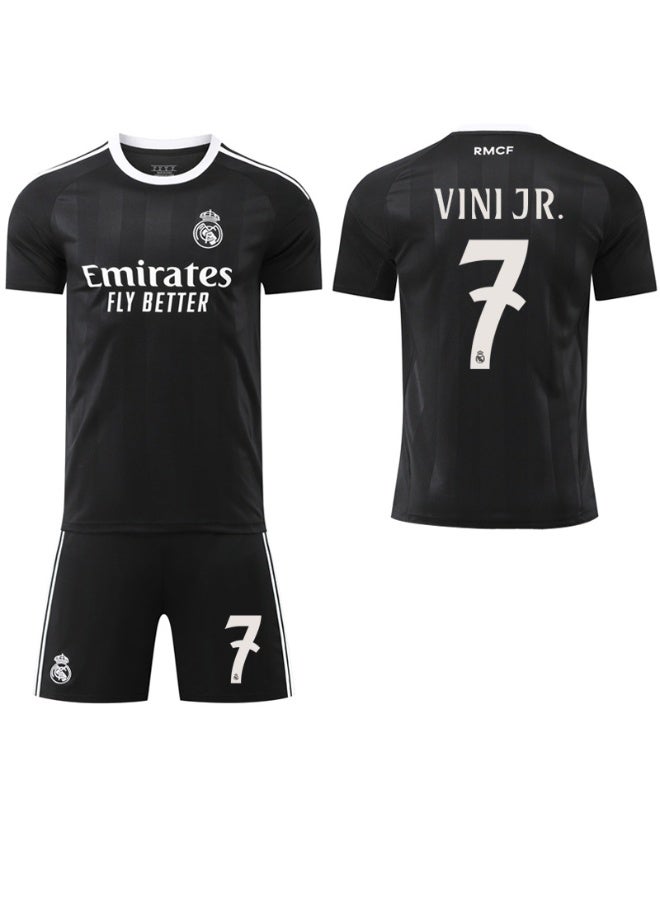 ريال مدريد 2025-2026 ريال مدريد الأسود التدريب لكرة القدم موحدة # 7 فيني جونيور لكرة القدم جيرسي السراويل دعوى حجم الأطفال والكبار حجم الهدايا للجماهير والأصدقاء - Image 1