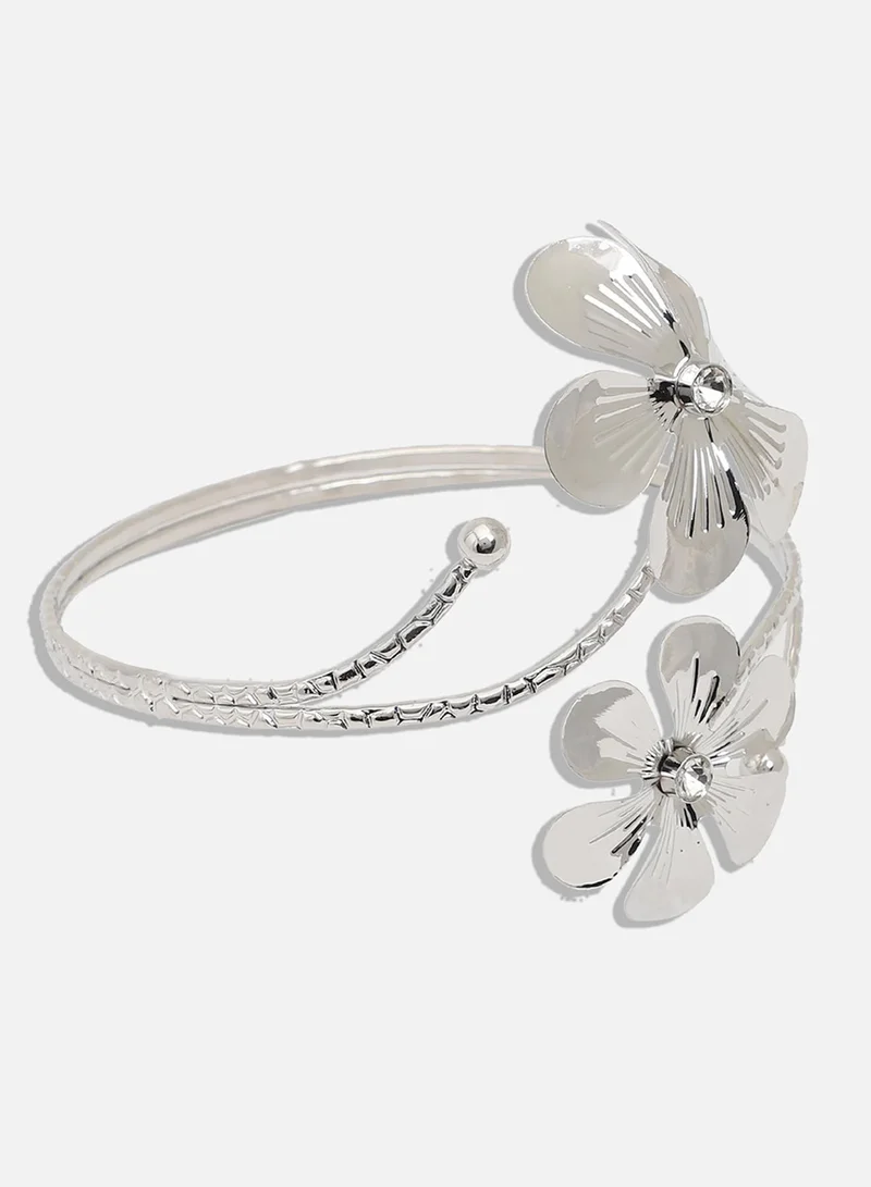 سوهي سوار مصمم الحفلات مطلي بالفضة