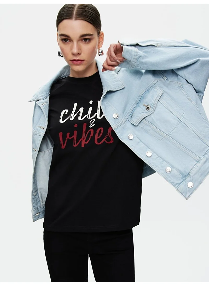 ال تي بي Black T-Shirt