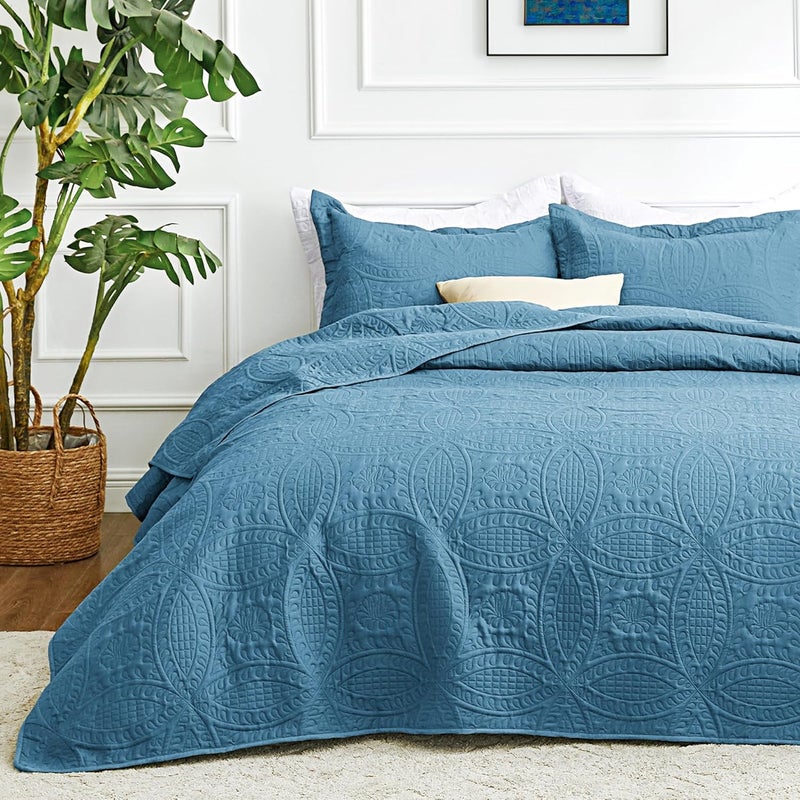 Love's cabin Quilts for Queen Bed Misty Blue Bedspreads Bedding Set - Lightweight Bedspread Comforter - Coin Pattern Bedding Coverlet for All Season - 3 Pieces (1 Quilt, 2 Pillow Shams) - Image 1
