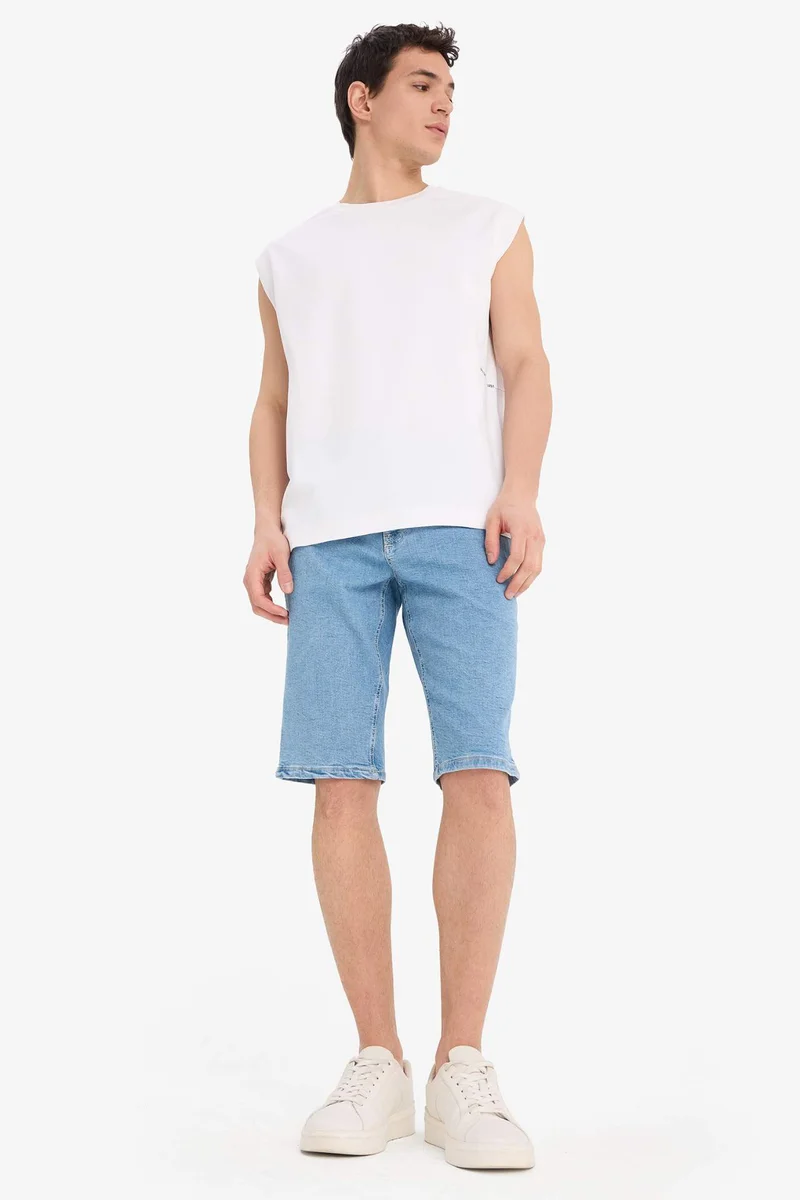 ديفاكتو Boxy Fit Printed Crew Neck Sleeveless Tank Top