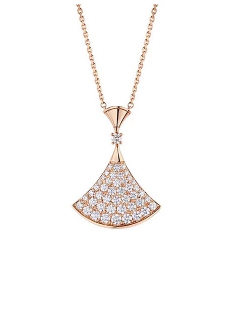 Scalloped white mother-of-pearl necklace