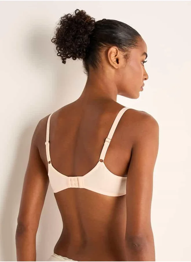 فاف Set of 2 - Laced Plunge Bra with Hook and Eye Closure