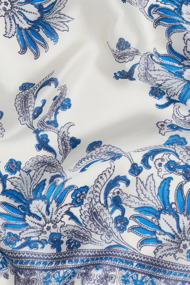 H&M Patterned Scarf