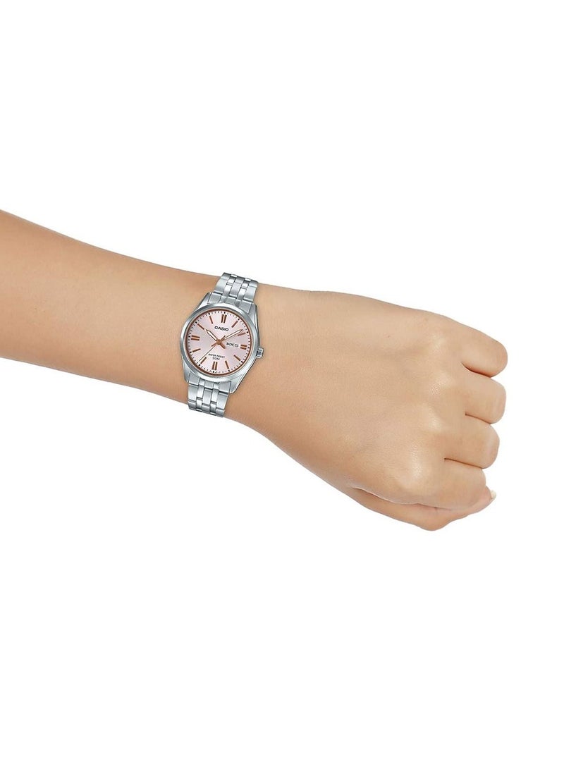 CASIO Women's Stainless Steel Analog Watch LTP-1335D-4AVDF - Image 5