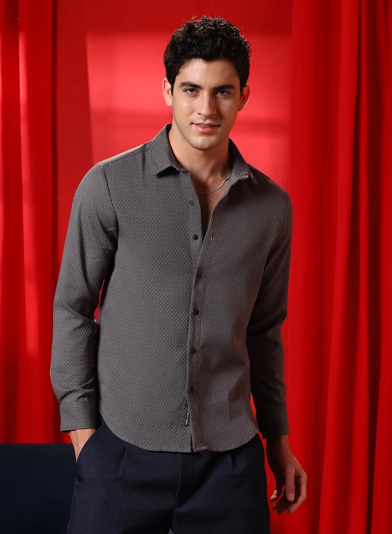 كامبوس سوترا قميص رجالي رمادي فحم بنقوش لمسية