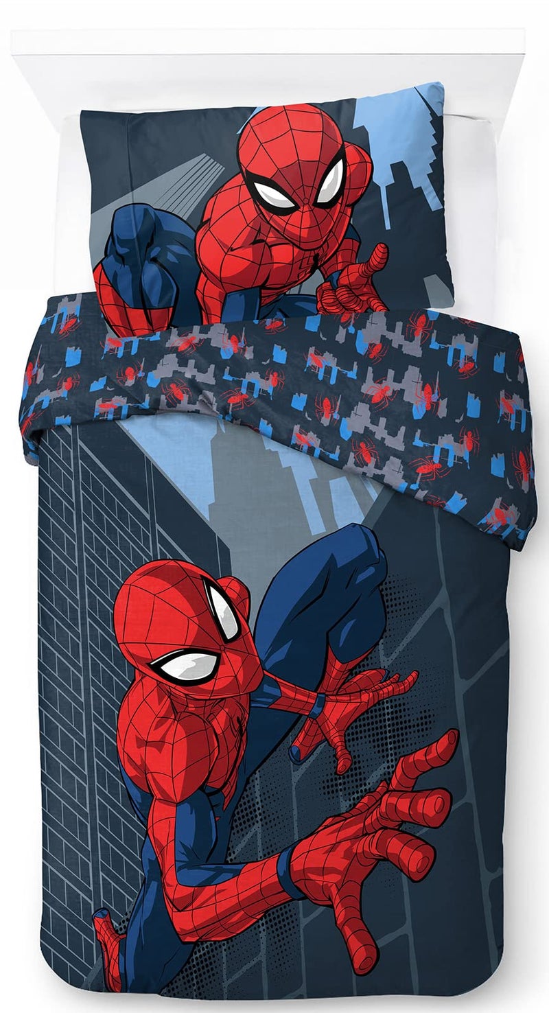 جاي فرانكو مجموعة غطاء لحاف فردي من القطن بنسبة 100% من Jay Franco Marvel Spiderman City Streets - تتضمن كيس وسادة - Image 1