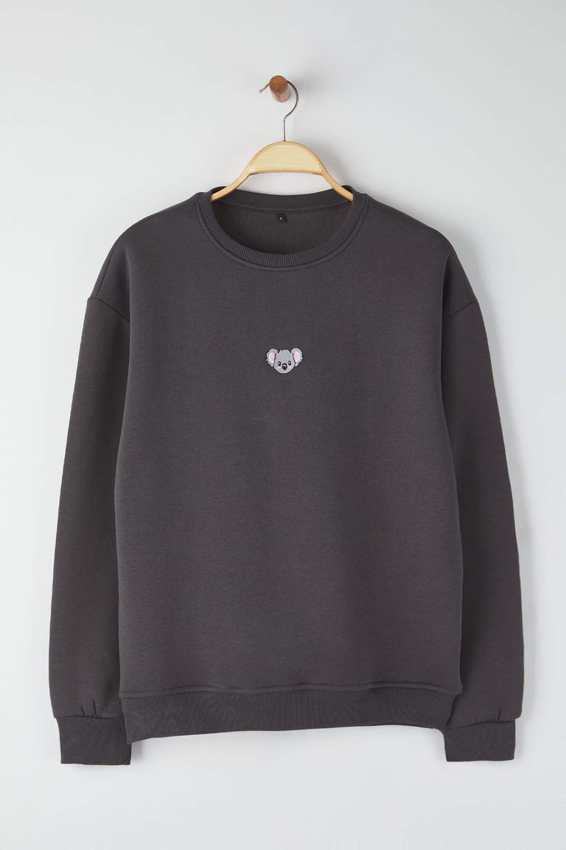 trendyol Anthracite Crew Neck Oversize/Wide Cut Fleece Inside Penguin Embroidery Sweatshirt - Image 5
