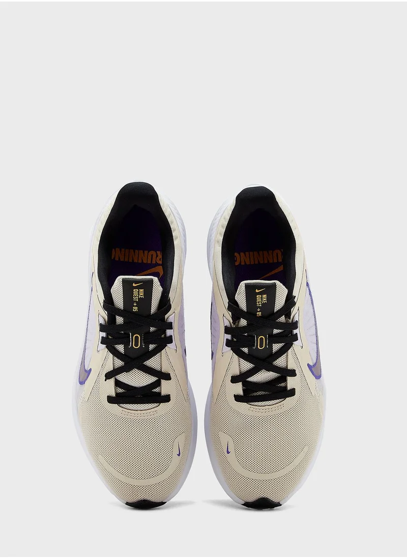 Nike Quest 5
