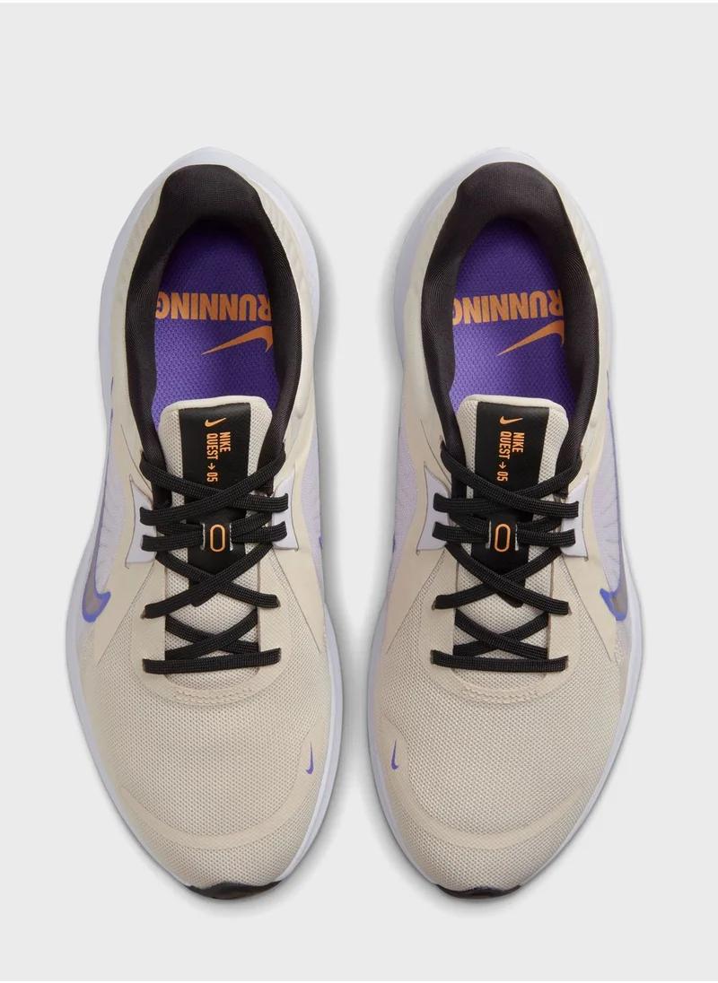 Nike Quest 5