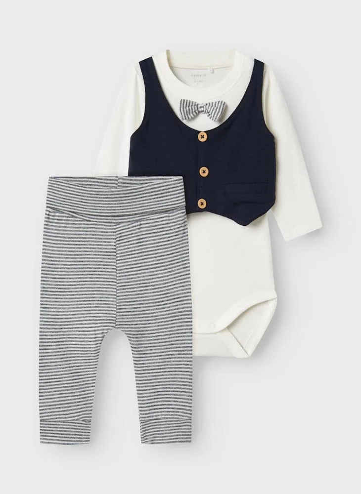 NAME IT Kids Nbmadam Pant And Shirt Body Set