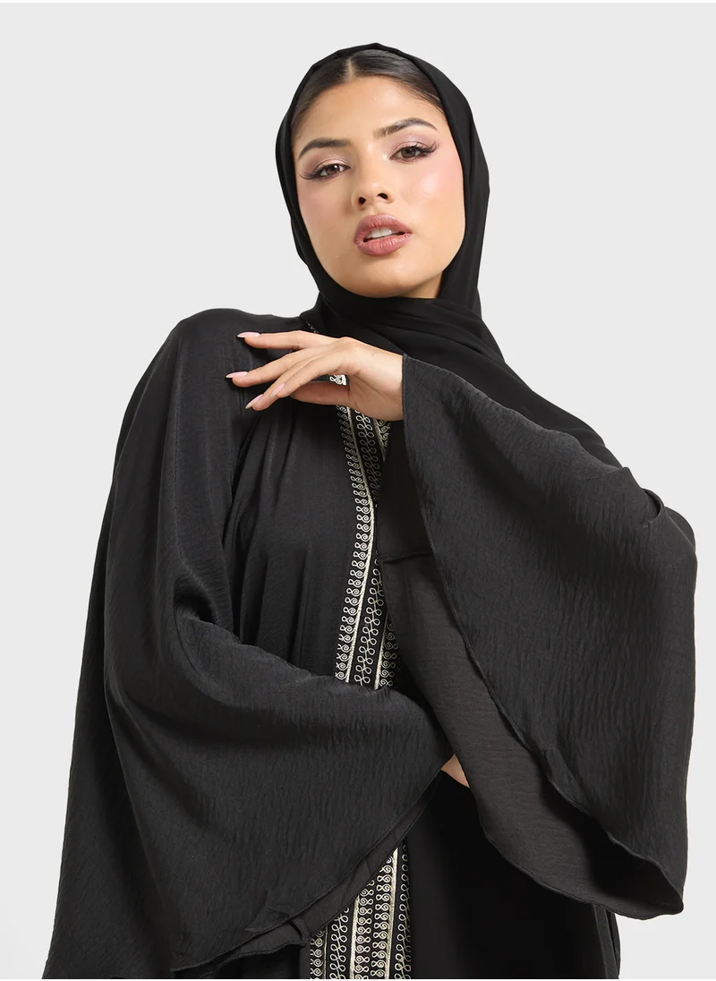 hayas closet Embroidered V-Neck Flared Sleeve Abaya