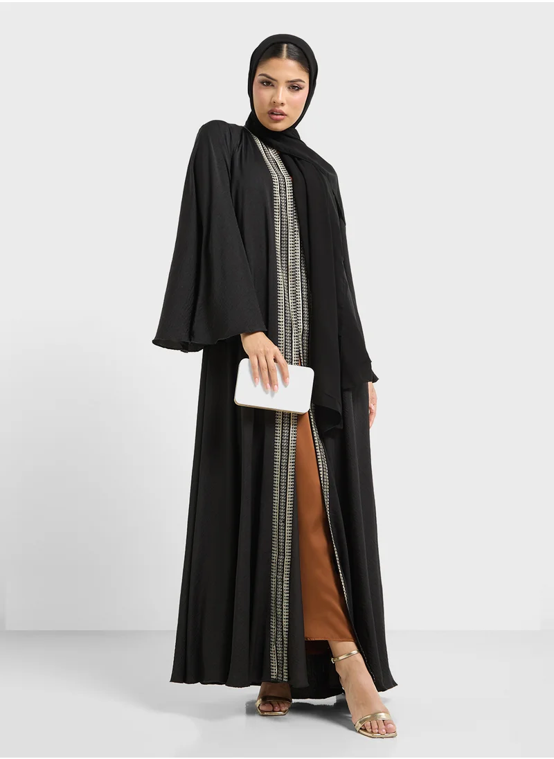 hayas closet Embroidered V-Neck Flared Sleeve Abaya